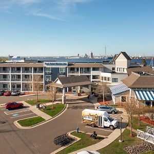 Park Point Marina Inn